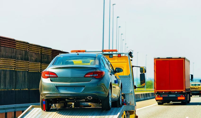 Enclosed Vehicle Transport